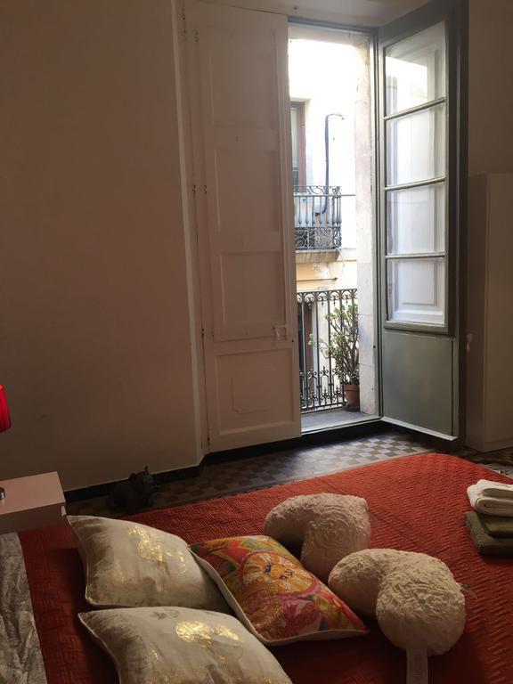 Happy @ Barcelona Hotell Eksteriør bilde